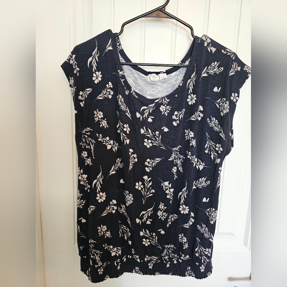 Maurice's 24/7 top